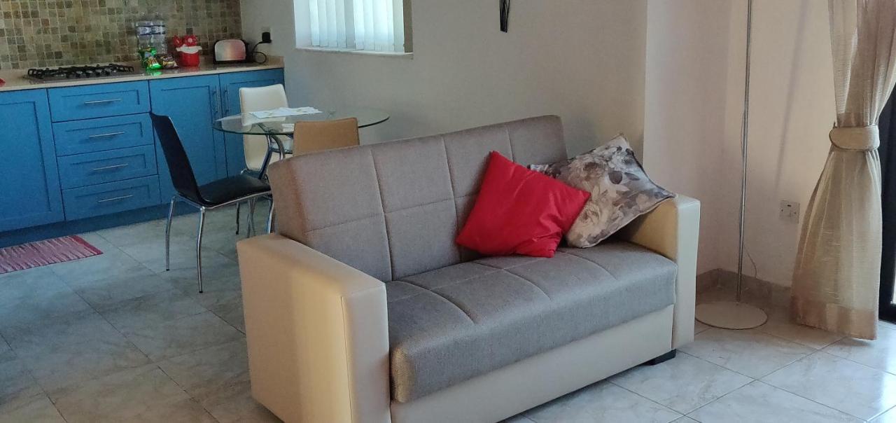 Panoramic Penthouse In Marsascala Which Enjoys Sea And Country Views Lägenhet Marsaskala Exteriör bild