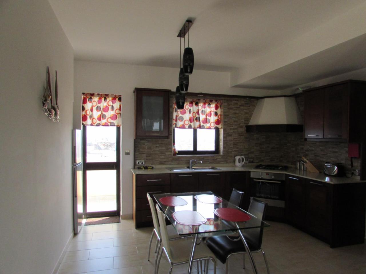Panoramic Penthouse In Marsascala Which Enjoys Sea And Country Views Lägenhet Marsaskala Exteriör bild