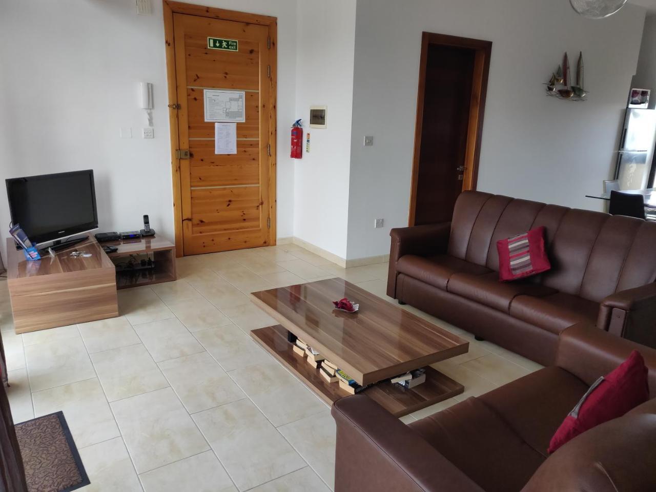 Panoramic Penthouse In Marsascala Which Enjoys Sea And Country Views Lägenhet Marsaskala Exteriör bild