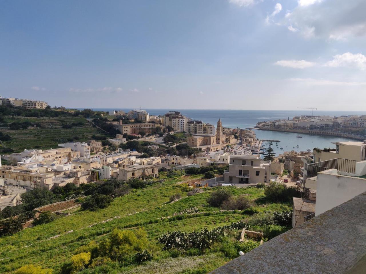 Panoramic Penthouse In Marsascala Which Enjoys Sea And Country Views Lägenhet Marsaskala Exteriör bild
